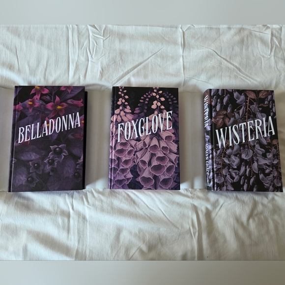 Belladonna Trilogy Fairyloot Editions - Picture 5 of 7